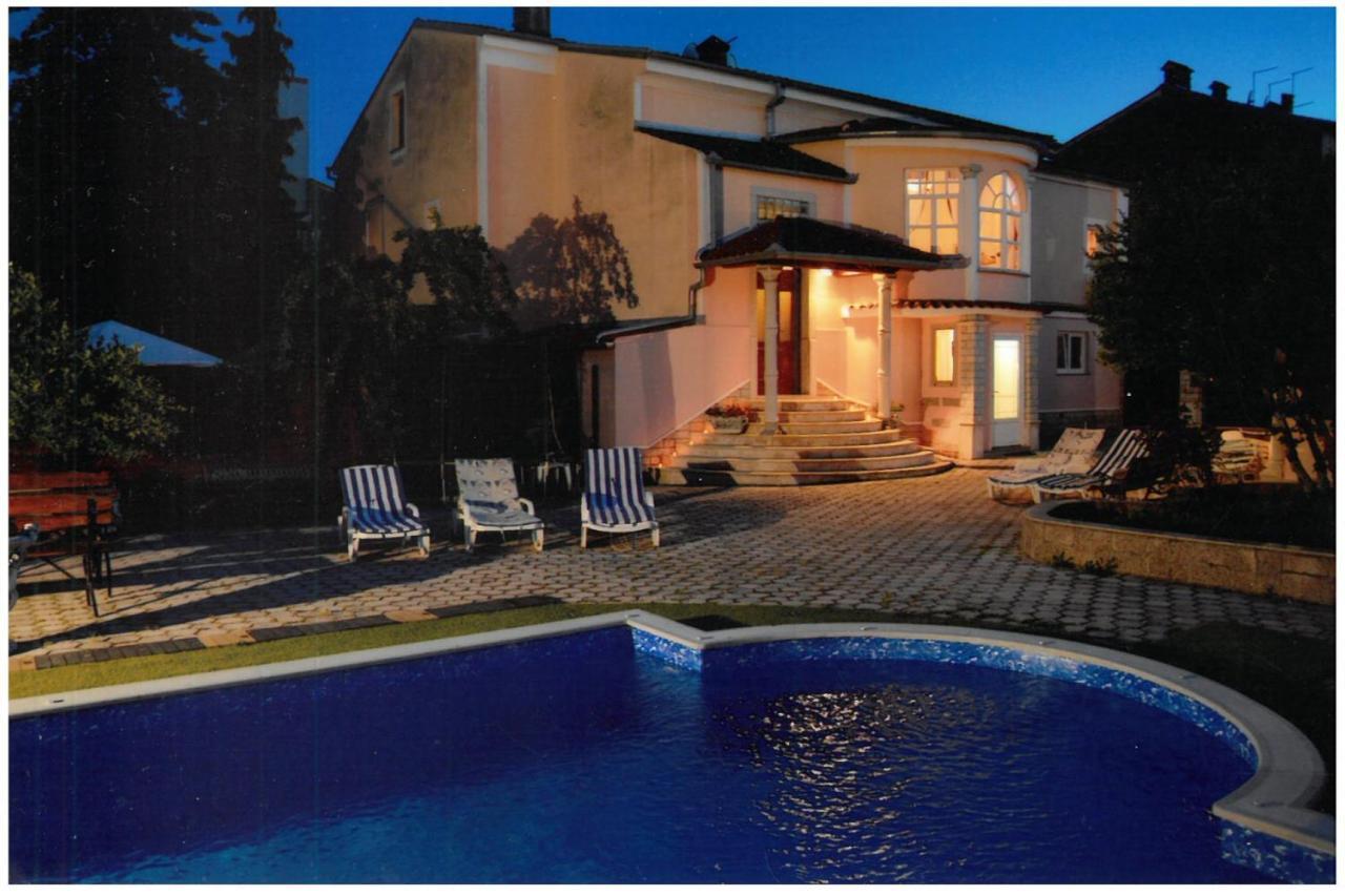 Giovanna Boutique Rooms & Pool PUY Exterior foto