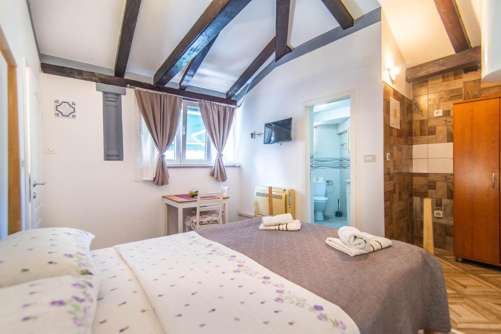 Giovanna Boutique Rooms & Pool PUY Exterior foto