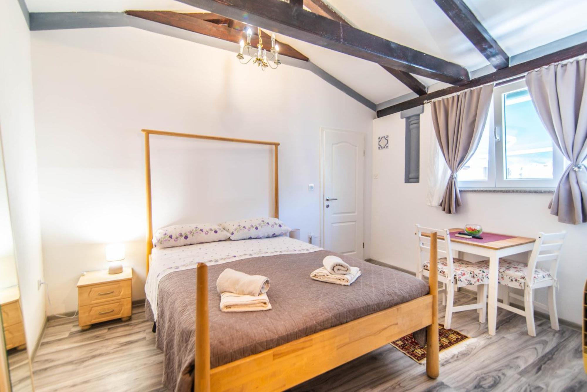 Giovanna Boutique Rooms & Pool PUY Exterior foto