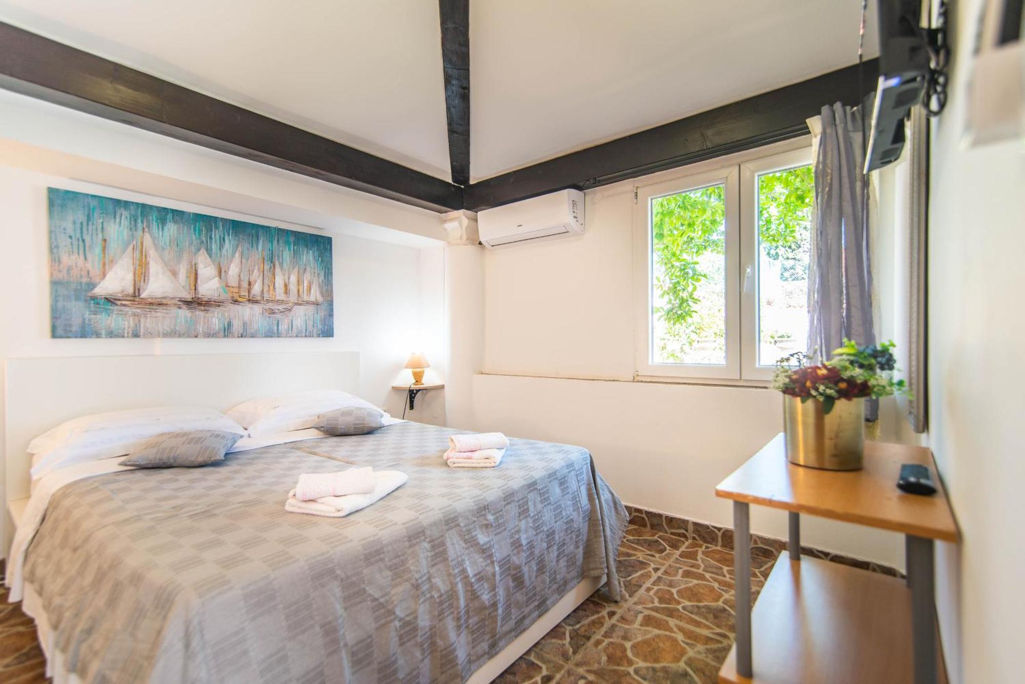 Giovanna Boutique Rooms & Pool PUY Exterior foto